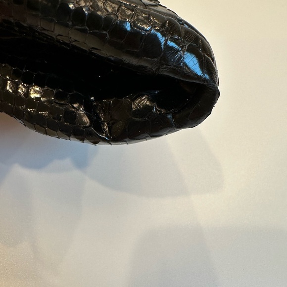 Chanel Authentic Python Perfume Bottle Clasp Clutch bag - VERY RARE & PRISTINE. - Picture 4 of 8